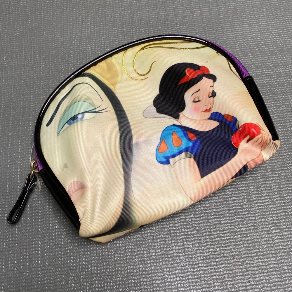 ♥️CUTE SNOW WHITE BAG♥️